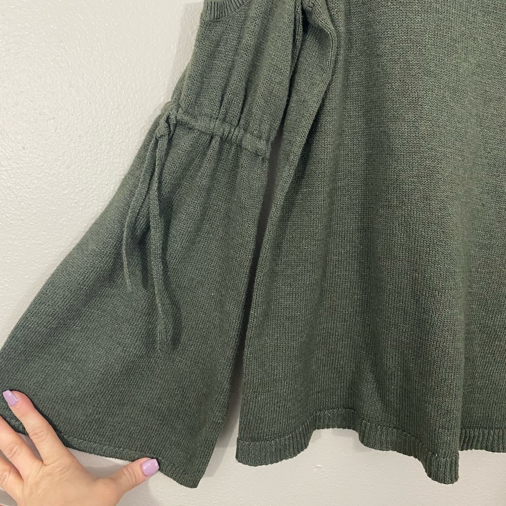 America eagle cold shoulder sweater